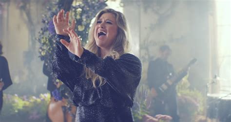 kelly clarkson songs new